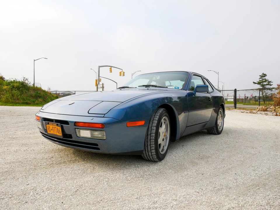 1990 Porsche 944 S2 - Image 13 of 31
