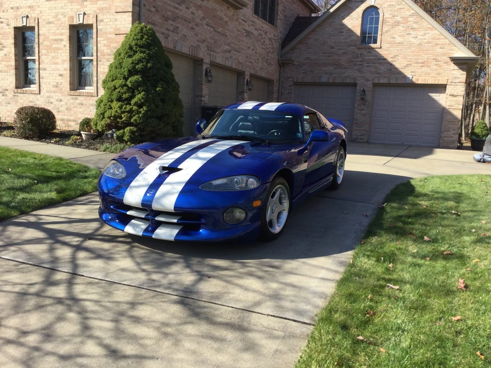 1997 Dodge Viper GTS 2nd Gen - Image 2 of 31