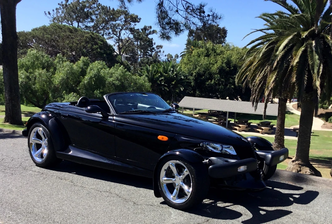 2000 Plymouth Prowler - Image 4 of 31