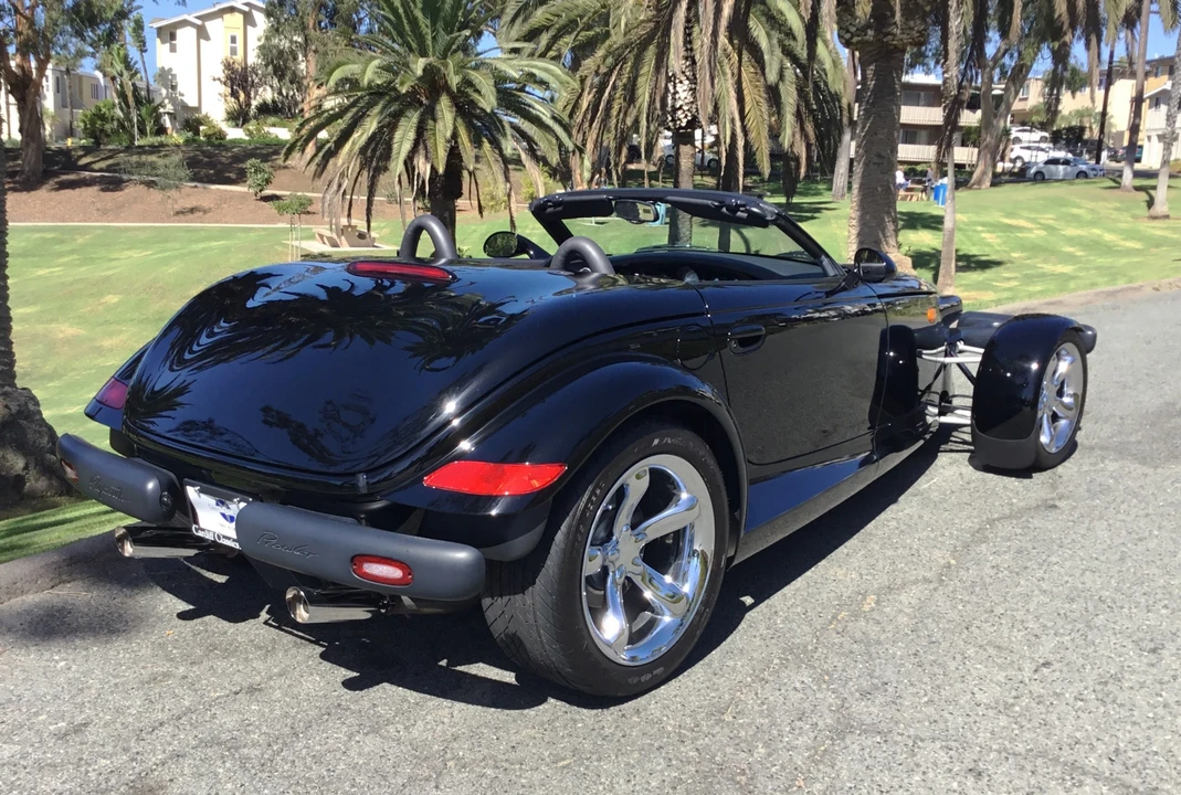 2000 Plymouth Prowler - Image 8 of 31