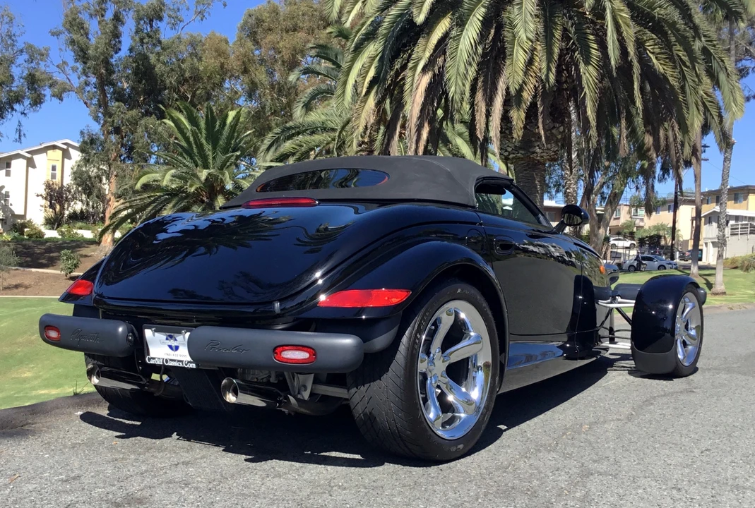 2000 Plymouth Prowler - Image 15 of 31