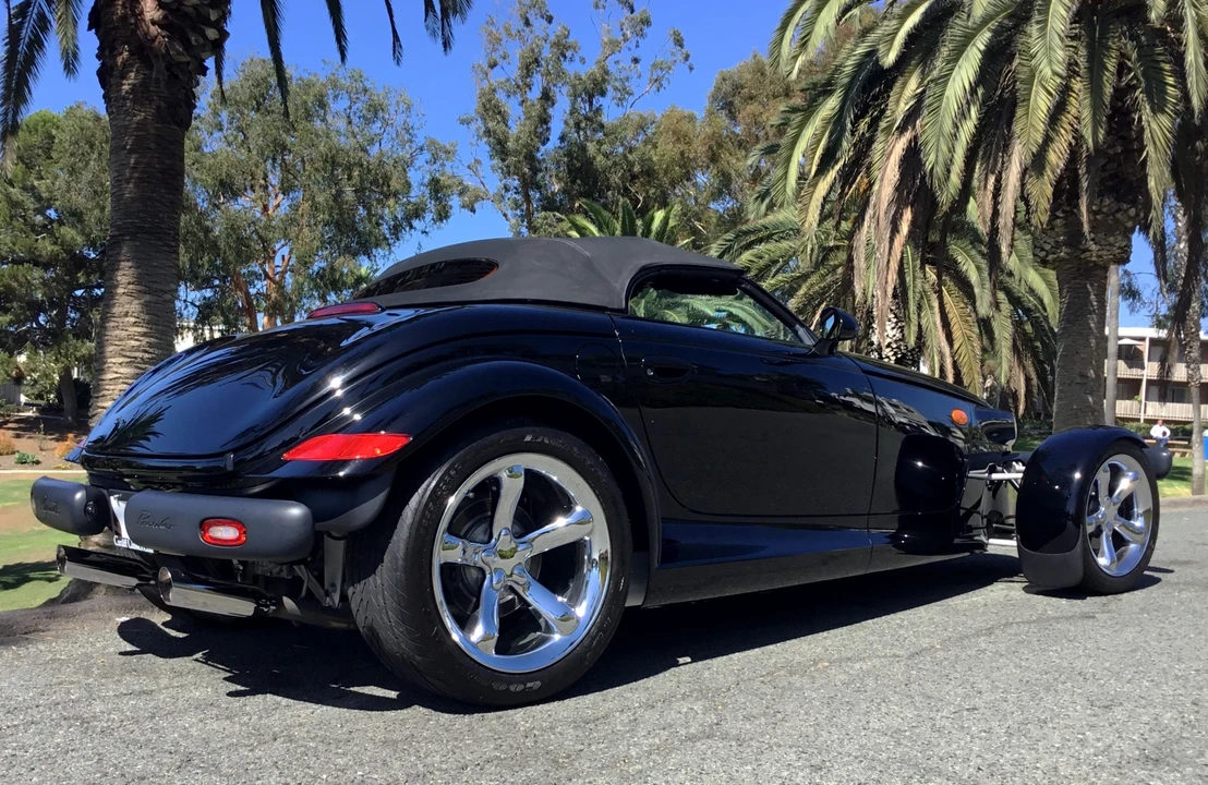 2000 Plymouth Prowler - Image 17 of 31