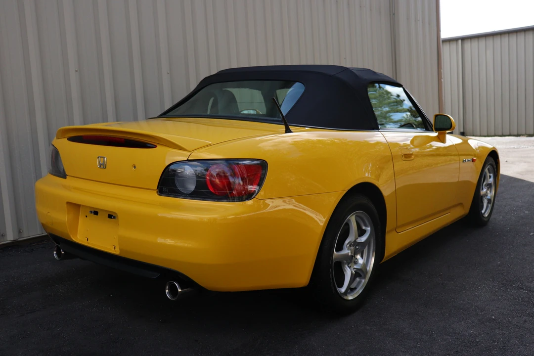 2001 Honda AP1 S2000 - Image 2 of 31
