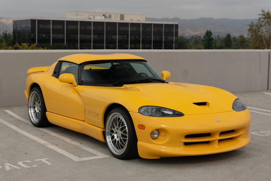 2002 Dodge Viper 2nd Gen - Image 14 of 31