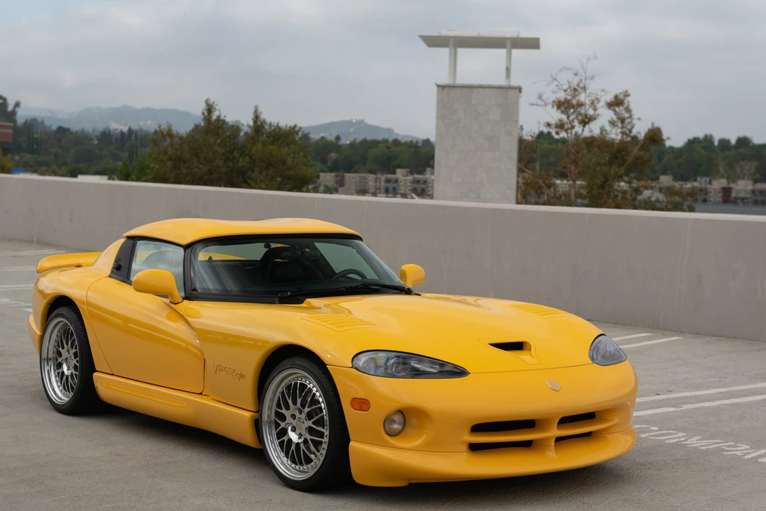 2002 Dodge Viper 2nd Gen - Image 21 of 31