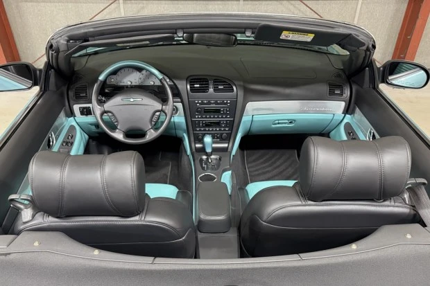 2002 Ford Thunderbird 11th Gen - Image 5 of 8