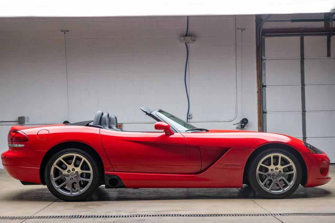 2003 Dodge Viper 3rd Gen - Image 14 of 31