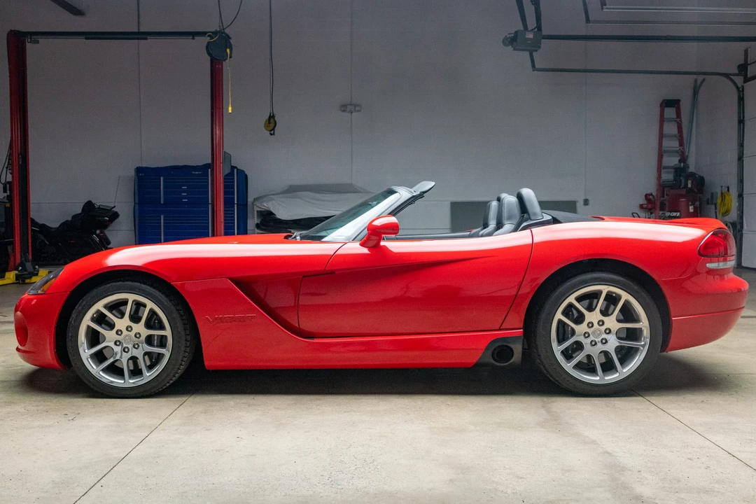 2003 Dodge Viper 3rd Gen - Image 10 of 31