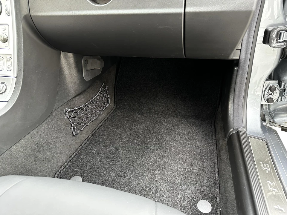 2004 Chrysler Crossfire - Image 28 of 31