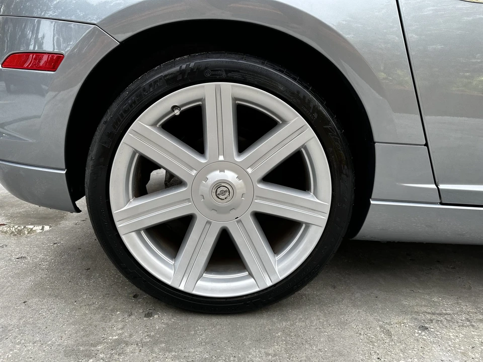 2004 Chrysler Crossfire - Image 25 of 31