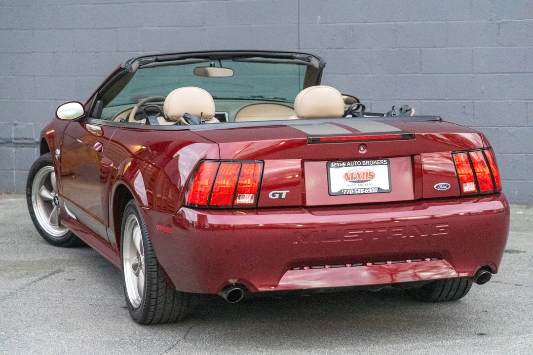 2004 Ford SN95 Mustang - Image 12 of 31