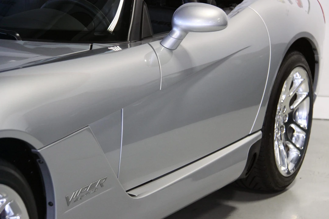 2005 Dodge Viper 3rd Gen - Image 20 of 31