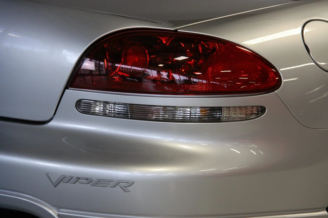 2005 Dodge Viper 3rd Gen - Image 30 of 31