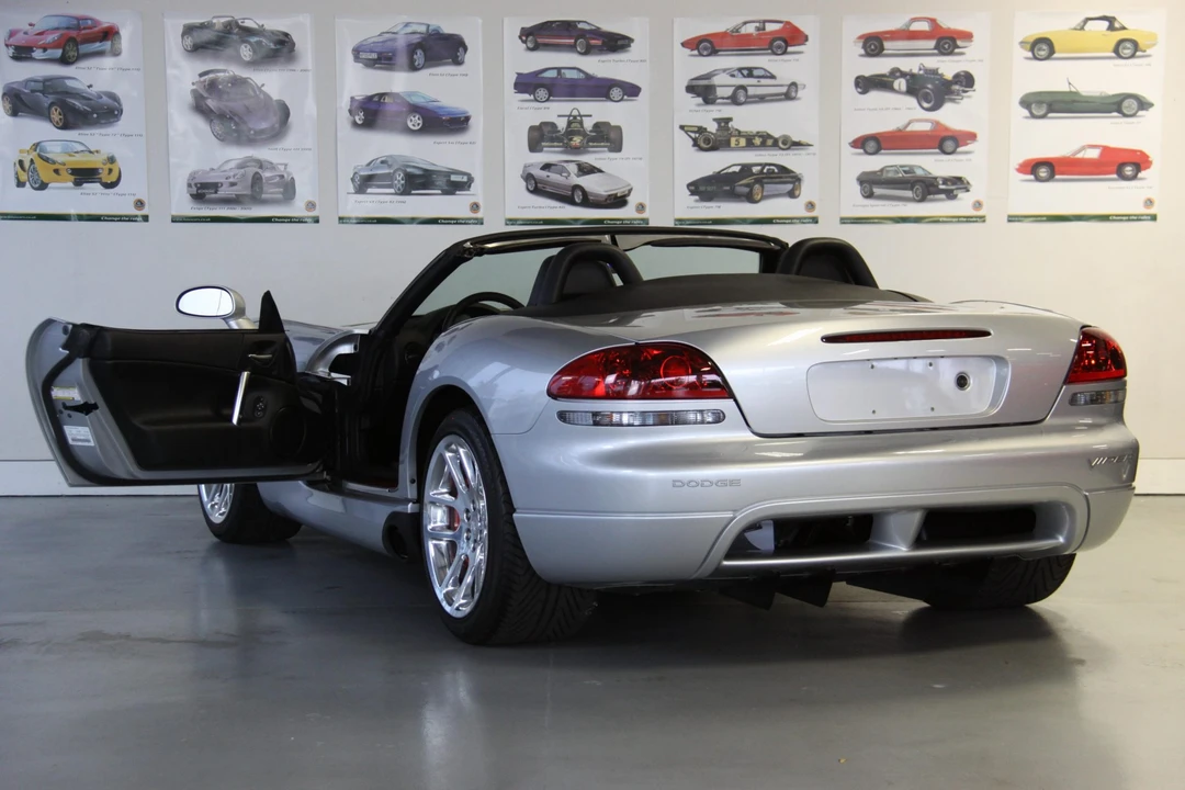 2005 Dodge Viper 3rd Gen - Image 7 of 31