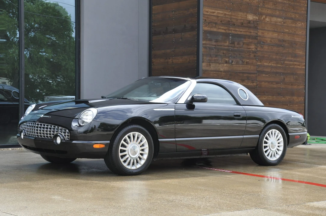 2005 Ford Thunderbird 11th Gen - Image 3 of 31
