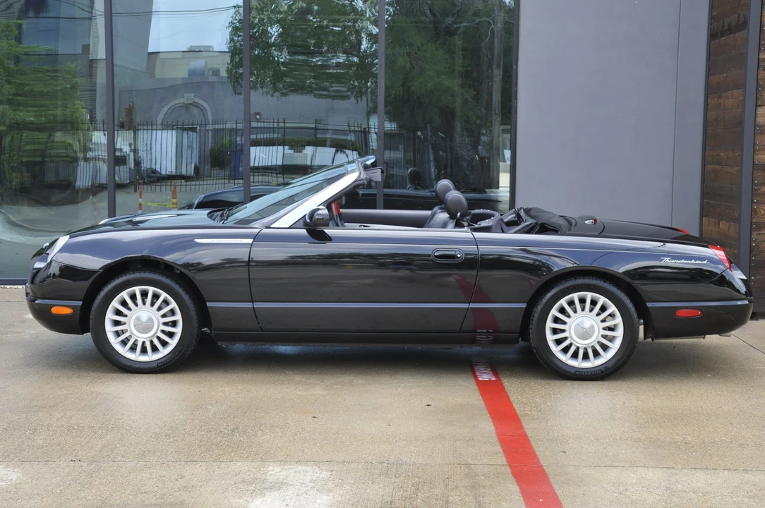 2005 Ford Thunderbird 11th Gen - Image 17 of 31
