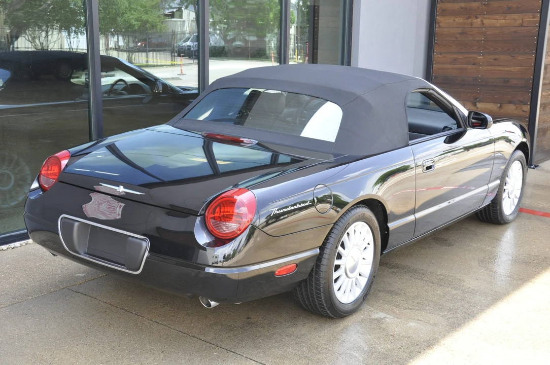 2005 Ford Thunderbird 11th Gen - Image 27 of 31