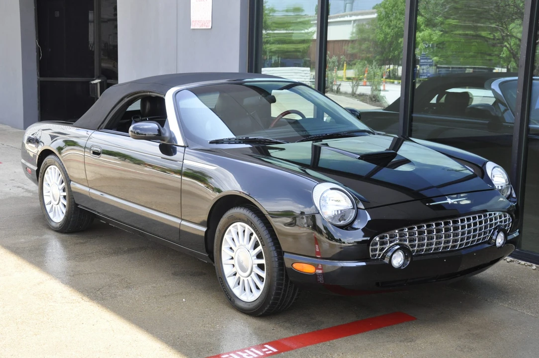 2005 Ford Thunderbird 11th Gen - Image 28 of 31
