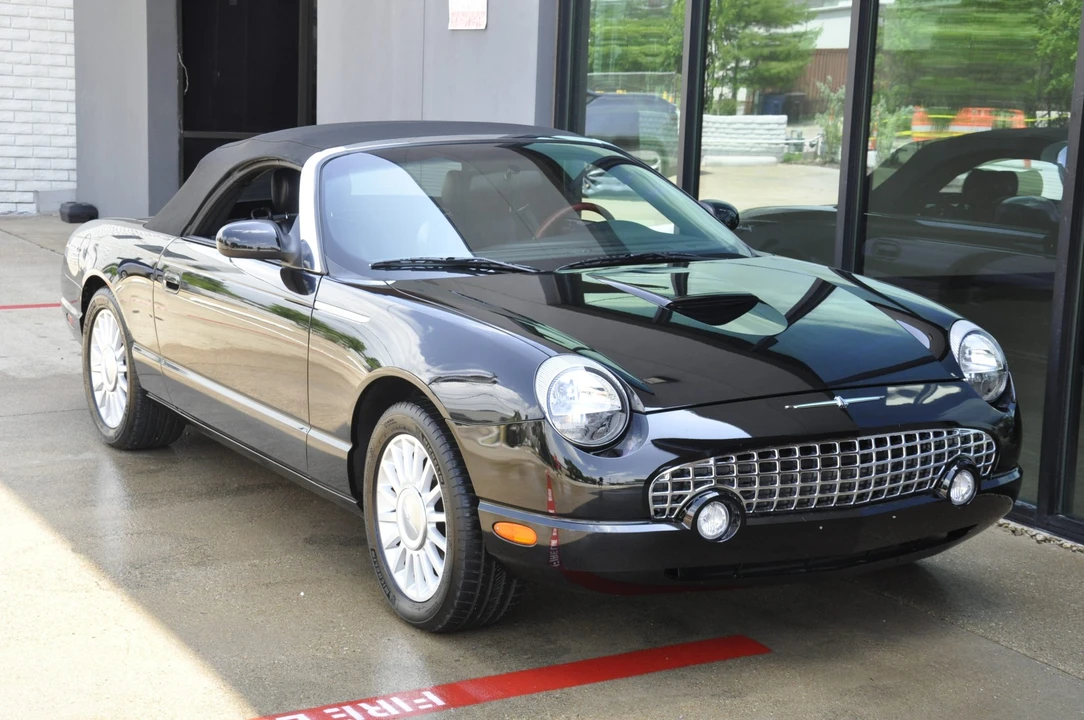 2005 Ford Thunderbird 11th Gen - Image 29 of 31