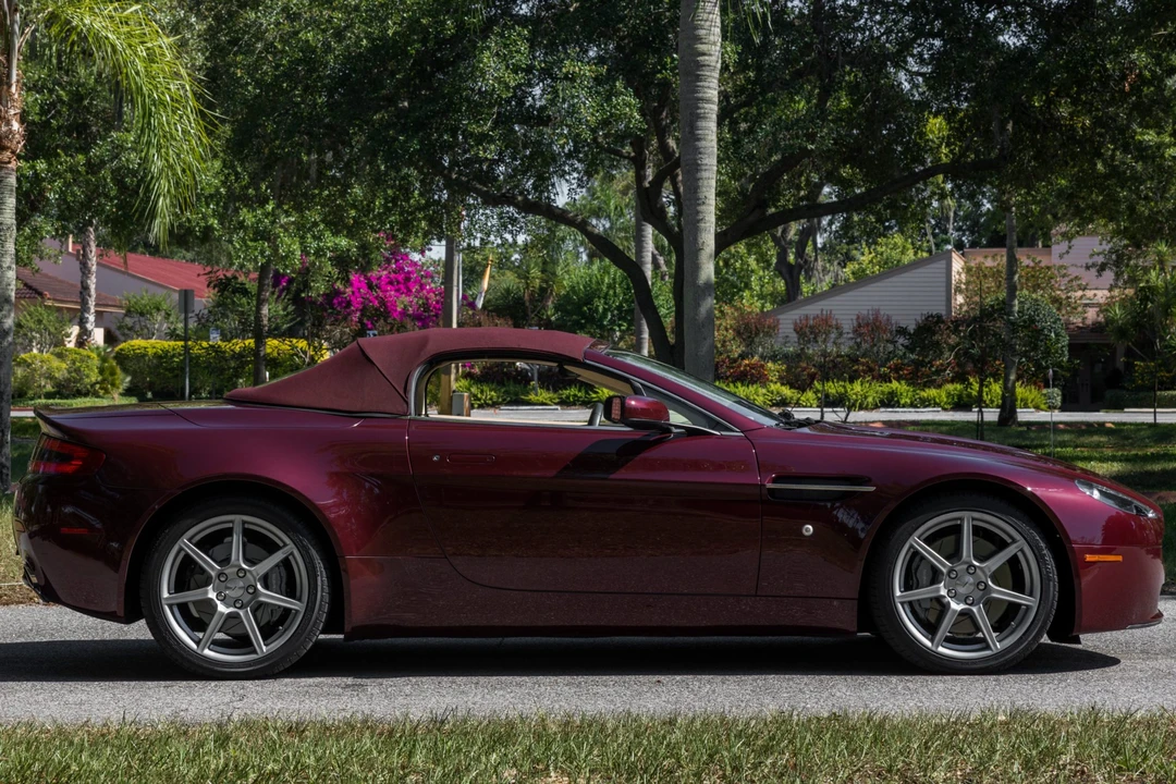 2007 Aston Martin V8 Vantage (2006-2017) - Image 17 of 31