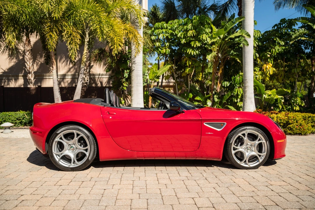 2009 Alfa Romeo 8C Competizione - Image 7 of 31