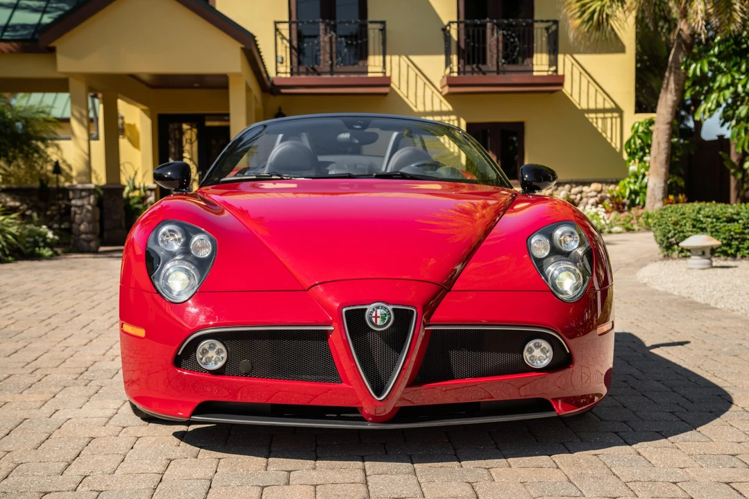 2009 Alfa Romeo 8C Competizione - Image 9 of 31