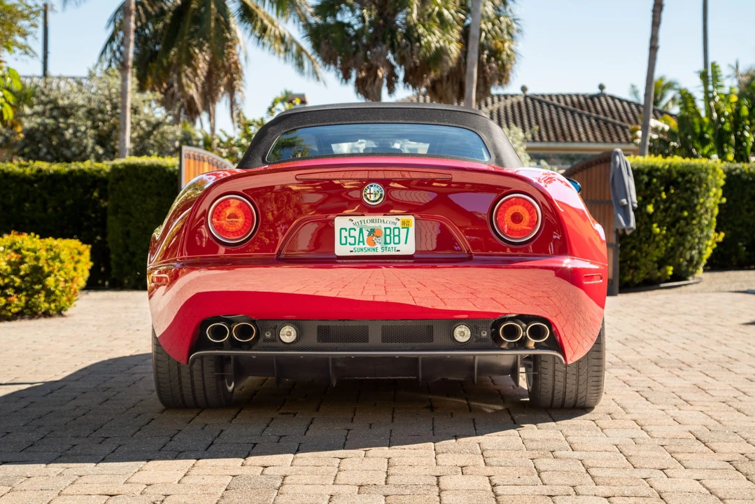 2009 Alfa Romeo 8C Competizione - Image 15 of 31