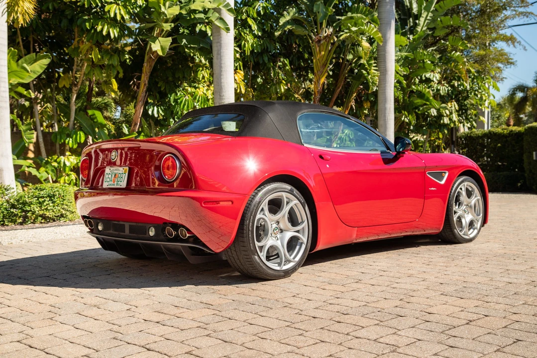2009 Alfa Romeo 8C Competizione - Image 16 of 31