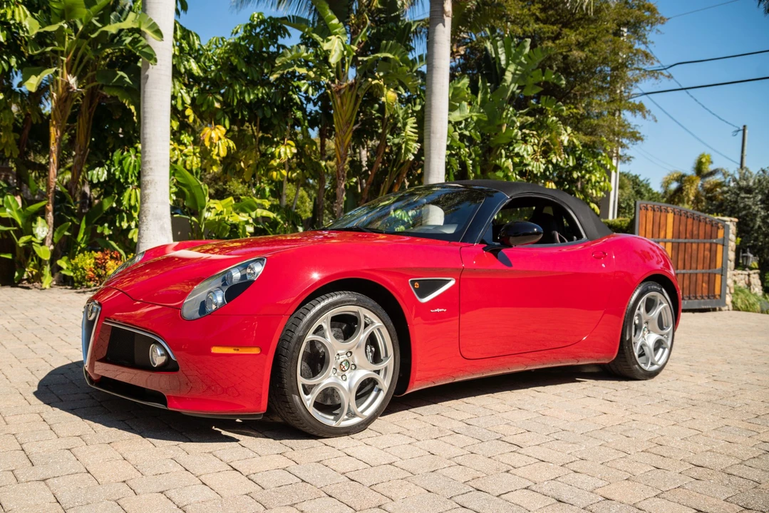 2009 Alfa Romeo 8C Competizione - Image 12 of 31