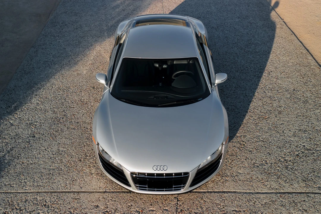 2010 Audi 42 R8 - Image 31 of 31