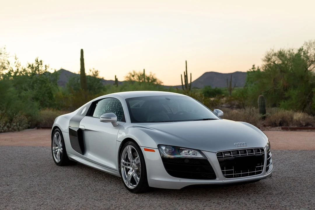 2010 Audi 42 R8 - Image 28 of 31