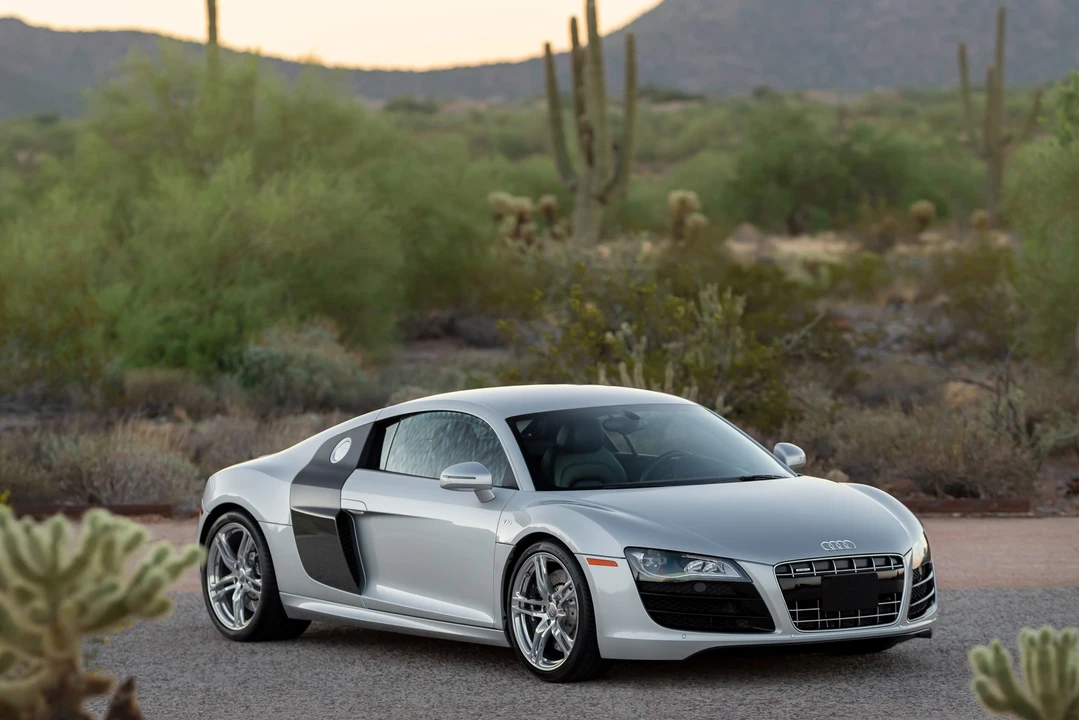2010 Audi 42 R8 - Image 27 of 31