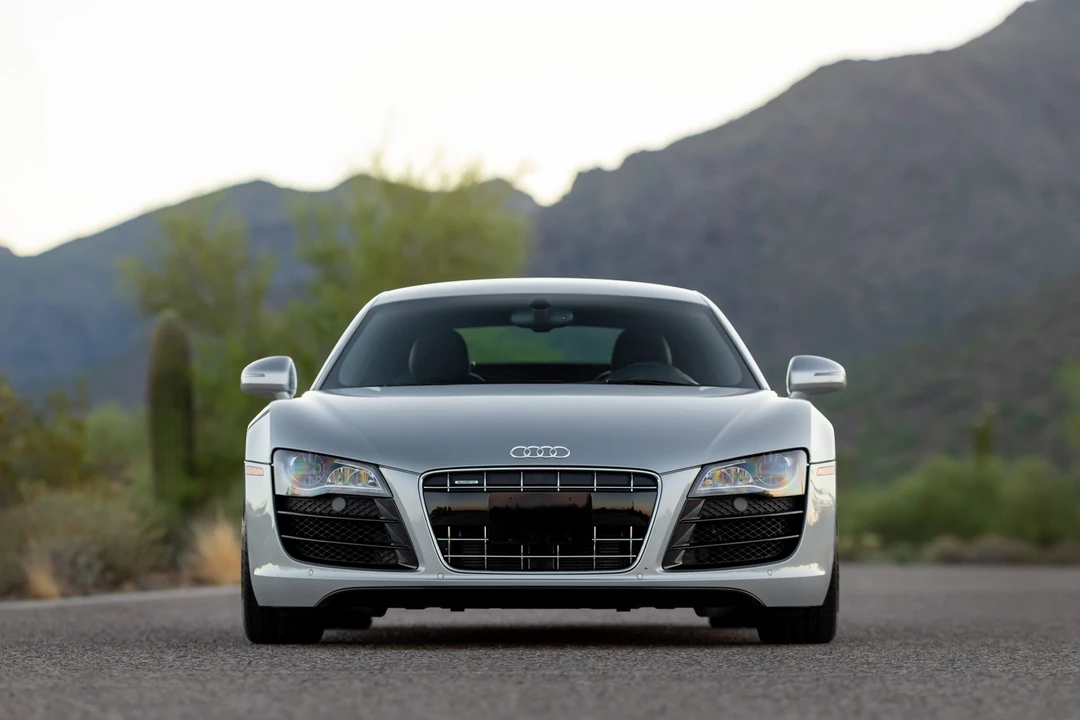 2010 Audi 42 R8 - Image 30 of 31