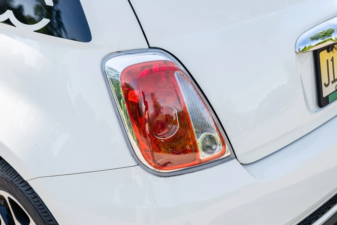 2012 Fiat 500 - Image 25 of 31