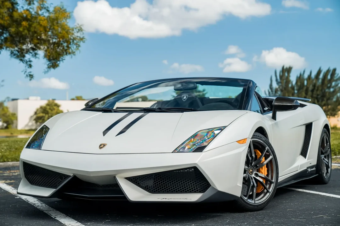 2012 Lamborghini Gallardo LP570-4 Spyder Performante - Image 4 of 6