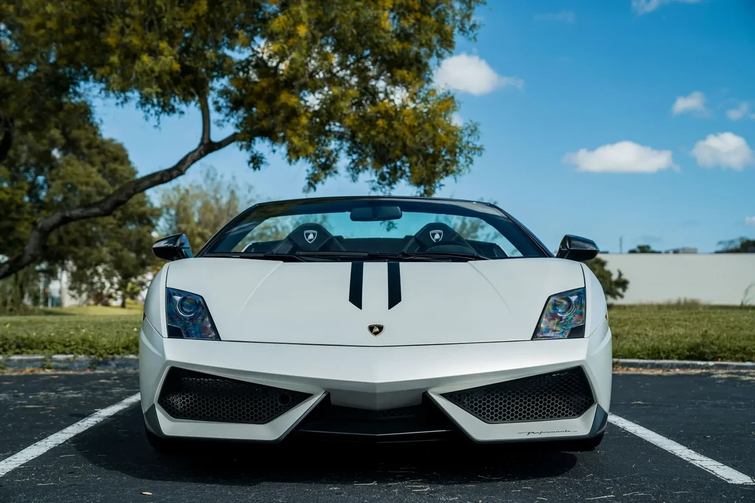 2012 Lamborghini Gallardo LP570-4 Spyder Performante - Image 2 of 6
