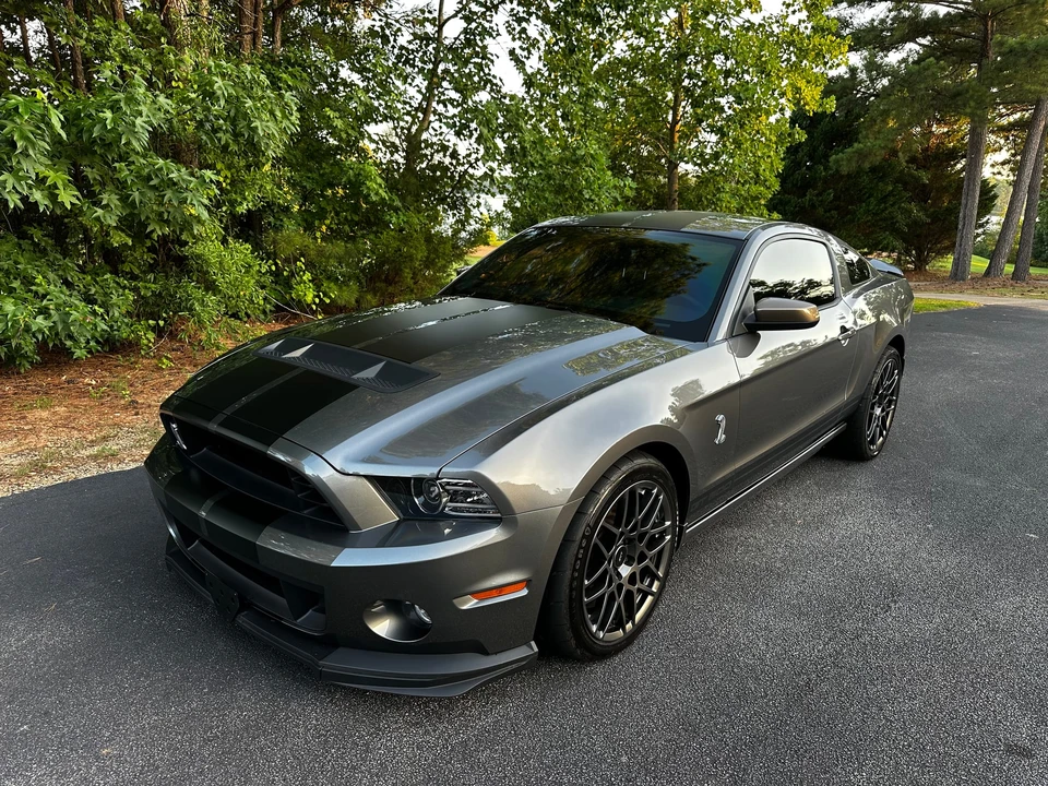 2013 Ford S197 II Shelby Mustang GT500 - Image 2 of 31