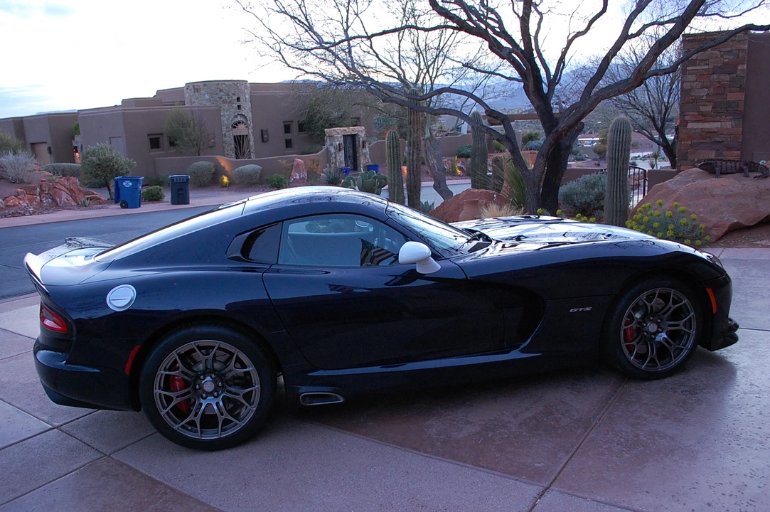 2014 Dodge Viper 5th Gen - Image 13 of 31