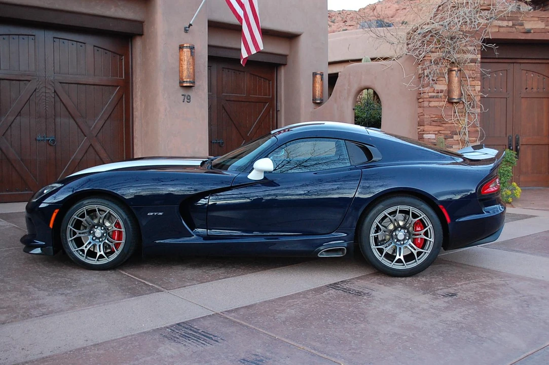 2014 Dodge Viper 5th Gen - Image 5 of 31