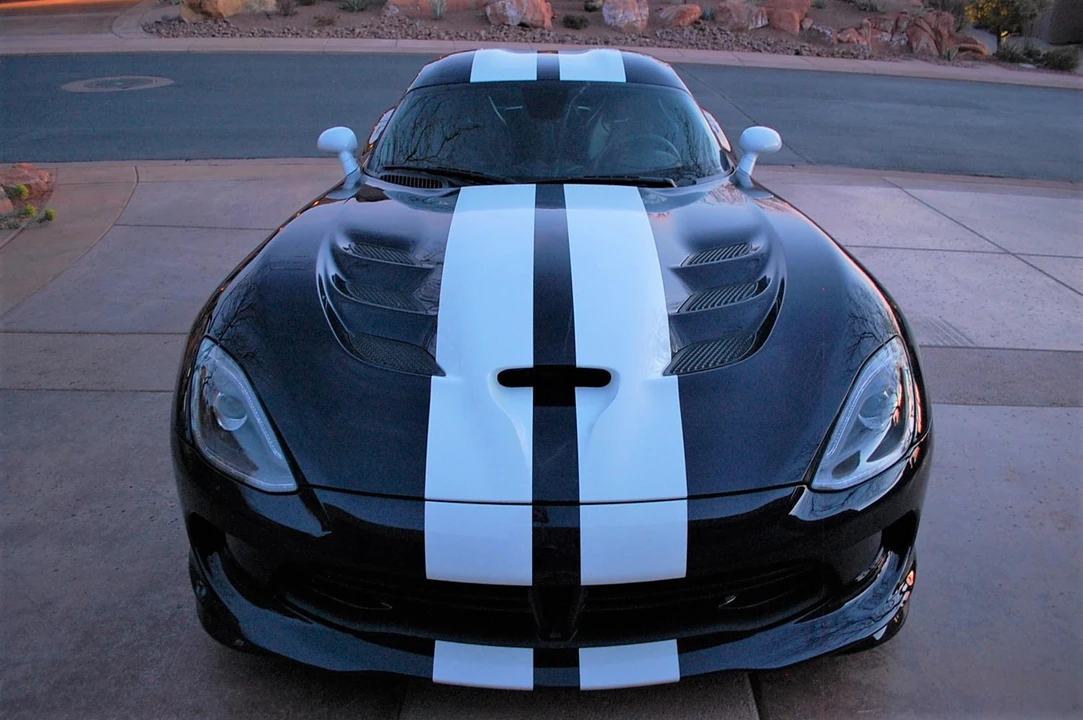 2014 Dodge Viper 5th Gen - Image 2 of 31