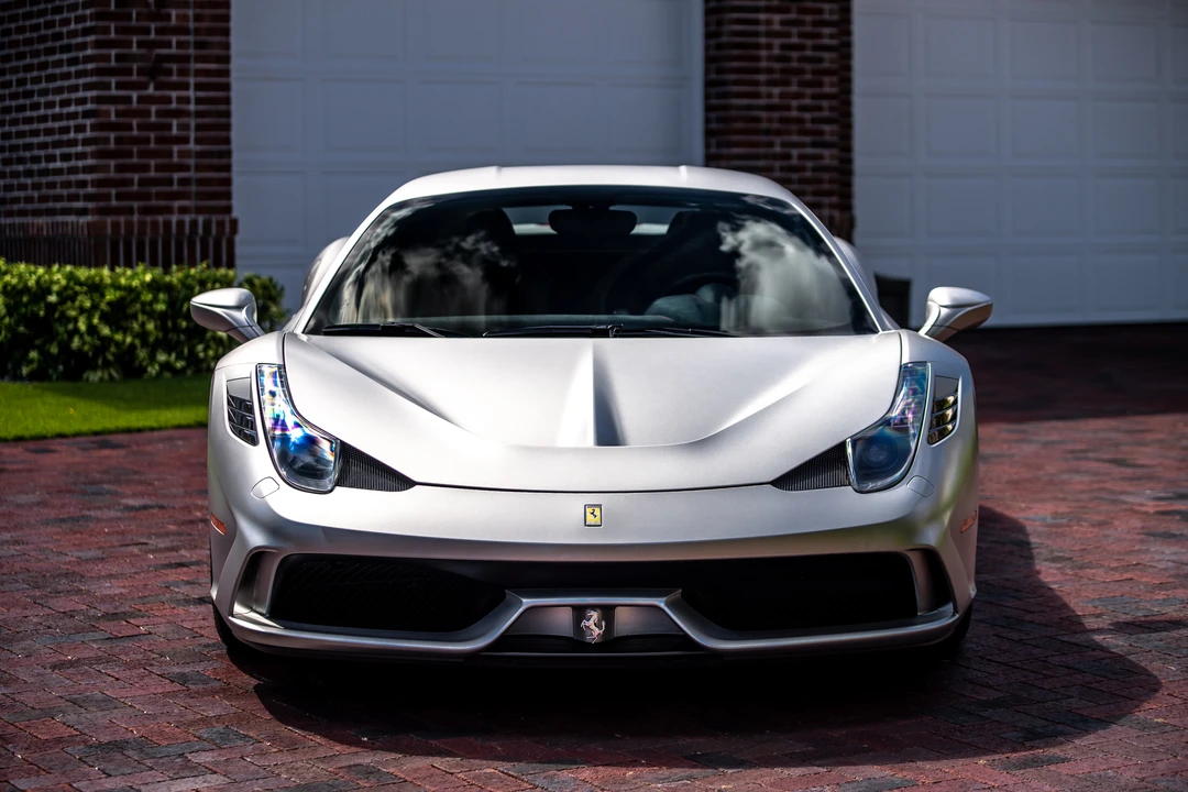 2015 Ferrari 458 Speciale - Image 10 of 31