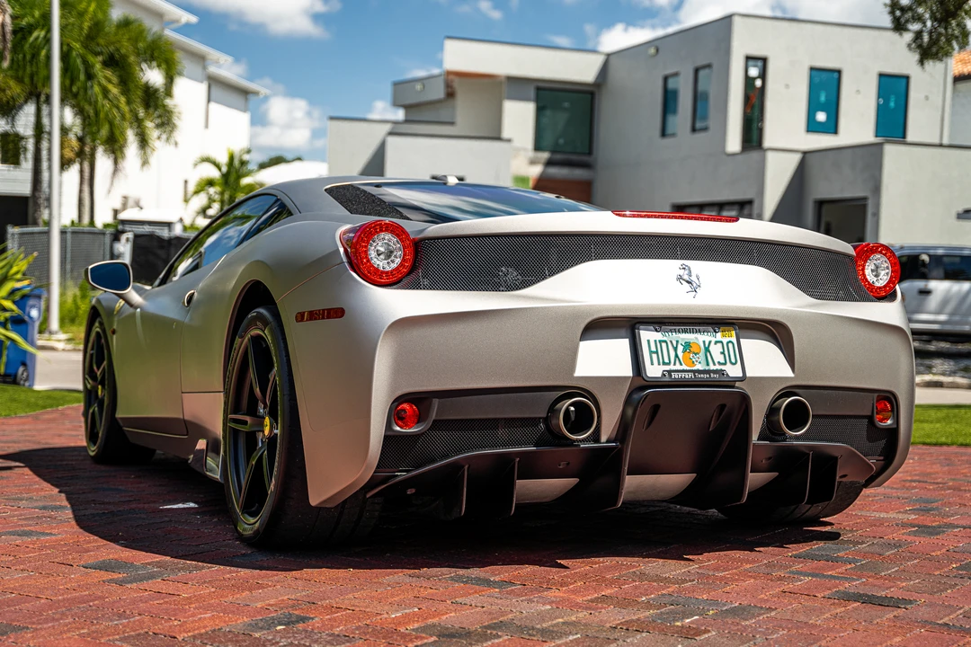 2015 Ferrari 458 Speciale - Image 20 of 31