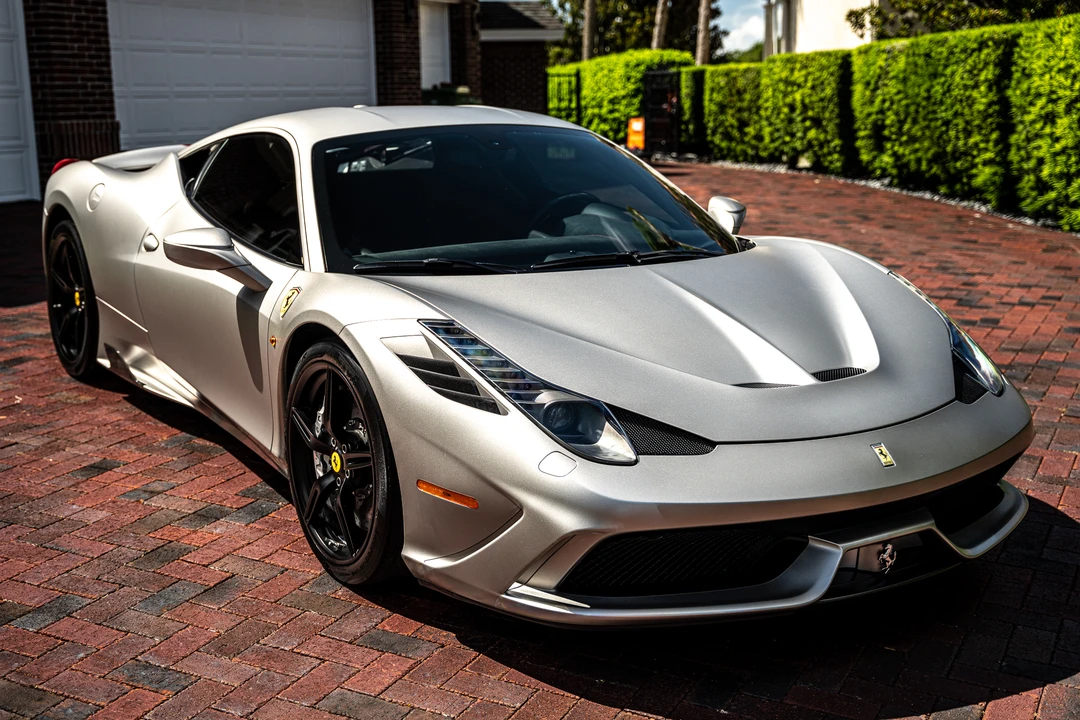 2015 Ferrari 458 Speciale - Image 8 of 31