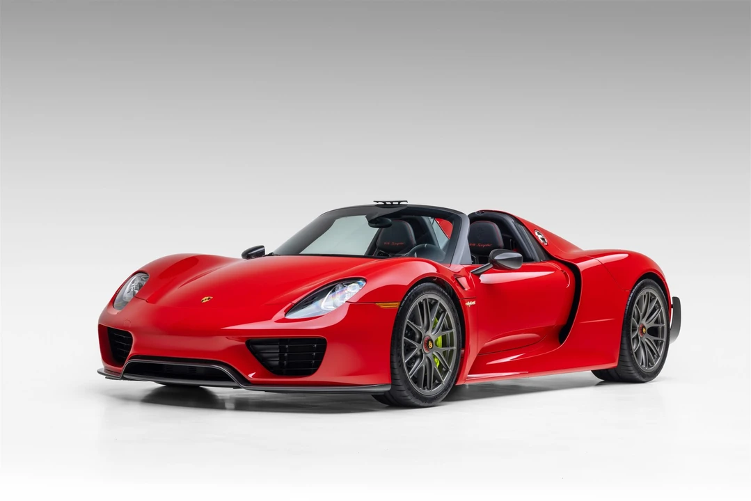 2015 Porsche 918 Spyder - Image 3 of 31