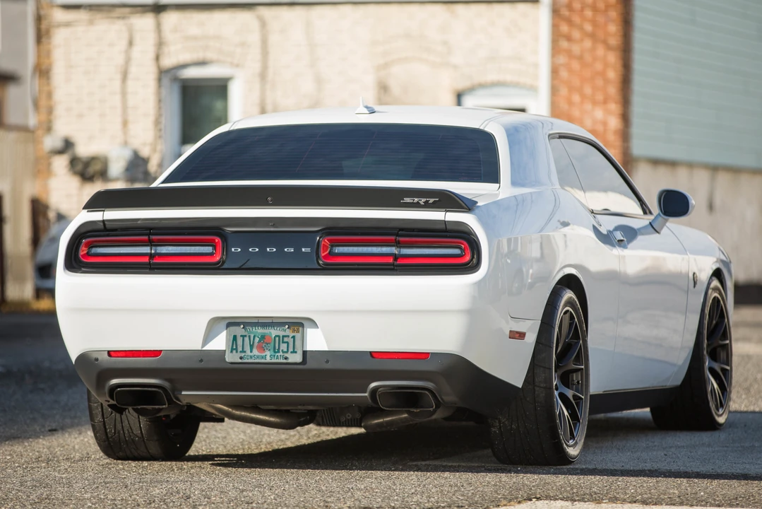 2016 Dodge Challenger SRT Hellcat 3rd Gen - Image 15 of 31