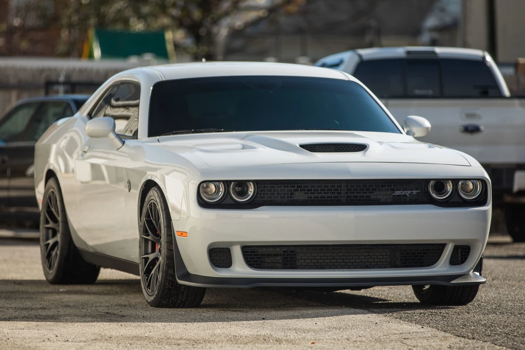 2016 Dodge Challenger SRT Hellcat 3rd Gen - Image 9 of 31