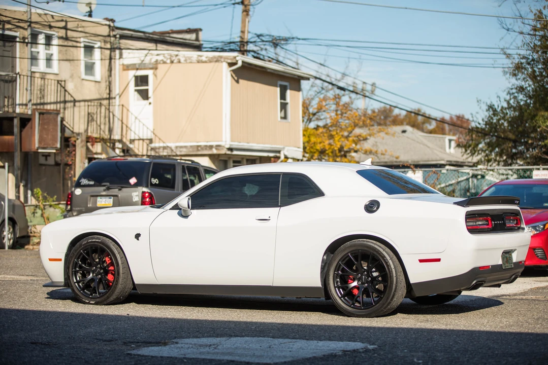 2016 Dodge Challenger SRT Hellcat 3rd Gen - Image 19 of 31