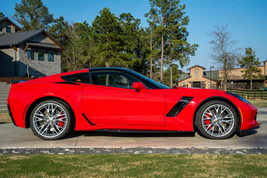 2017 Chevrolet Corvette C7 Z06 - Image 3 of 8