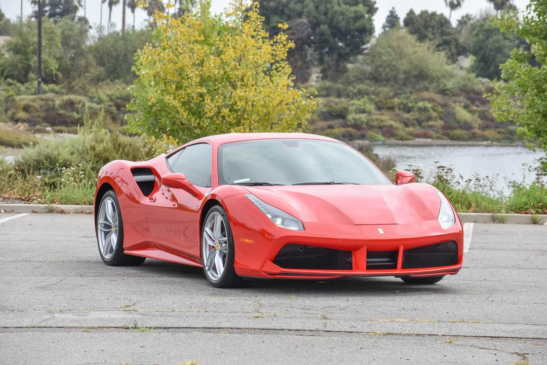 2017 Ferrari 488 GTB - Image 7 of 31