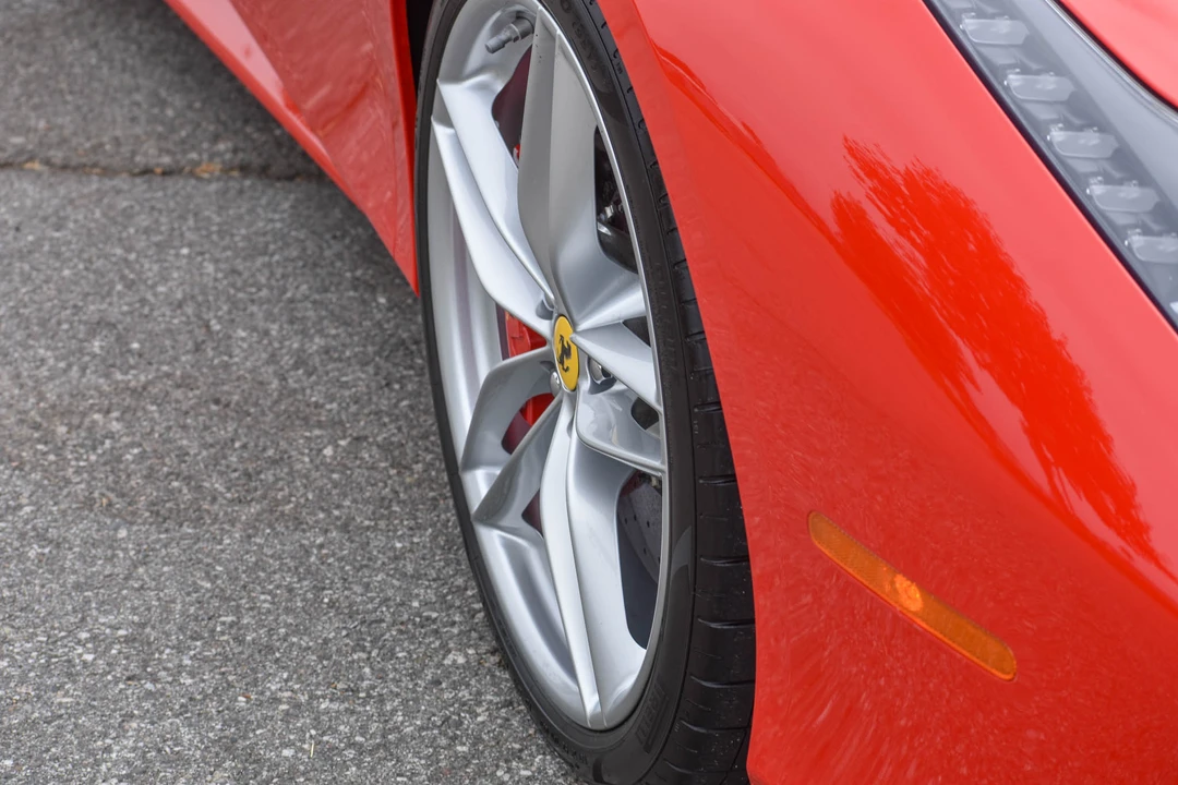 2017 Ferrari 488 GTB - Image 28 of 31